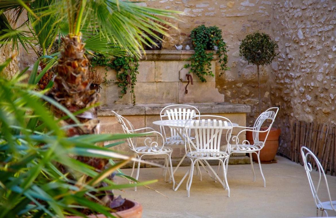 Le 215 Gambetta Boutique Hotel En Provence Cavaillon Bagian luar foto
