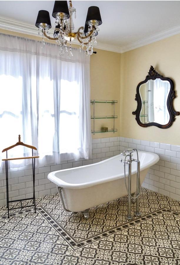 Le 215 Gambetta Boutique Hotel En Provence Cavaillon Bagian luar foto