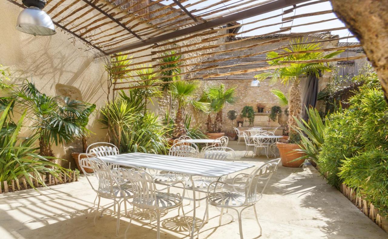 Le 215 Gambetta Boutique Hotel En Provence Cavaillon Bagian luar foto